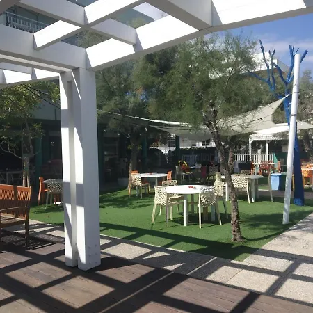 Residenza Giardino بيلاريا-إيجيا مارينا