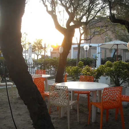 Residenza Giardino شقة فندقية بيلاريا-إيجيا مارينا