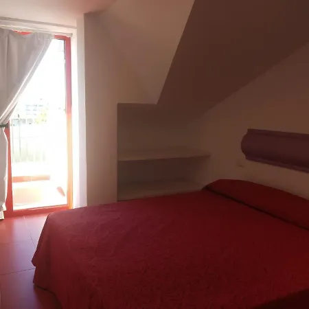 Residenza Giardino Apartahotel 3*