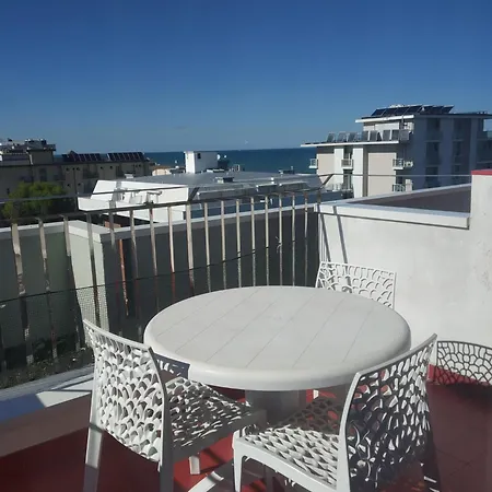 Residenza Giardino Apartahotel 3*