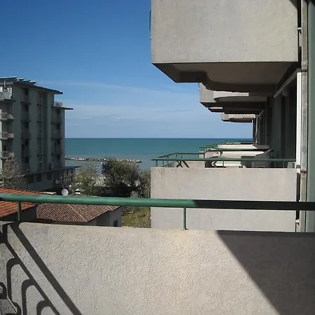 Residenza Giardino Apartahotel 3*