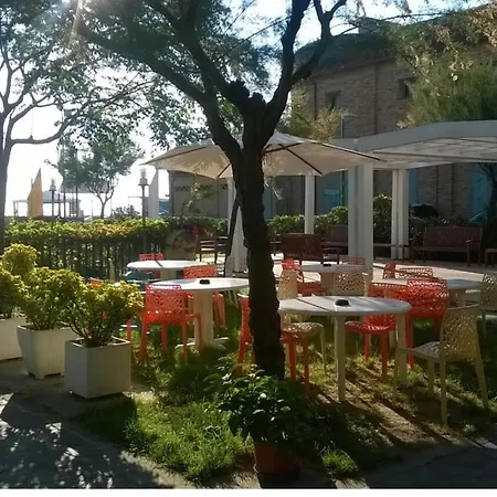 Residenza Giardino Apartahotel Bellaria-Igea Marina
